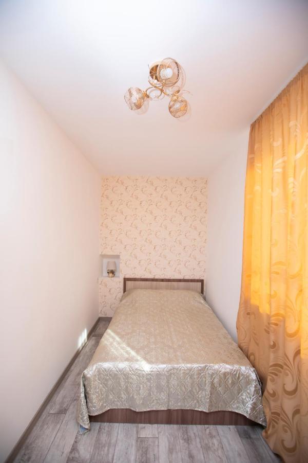 Modern Apartment In The Center With The View Of The Majestic Ararat エレバン エクステリア 写真