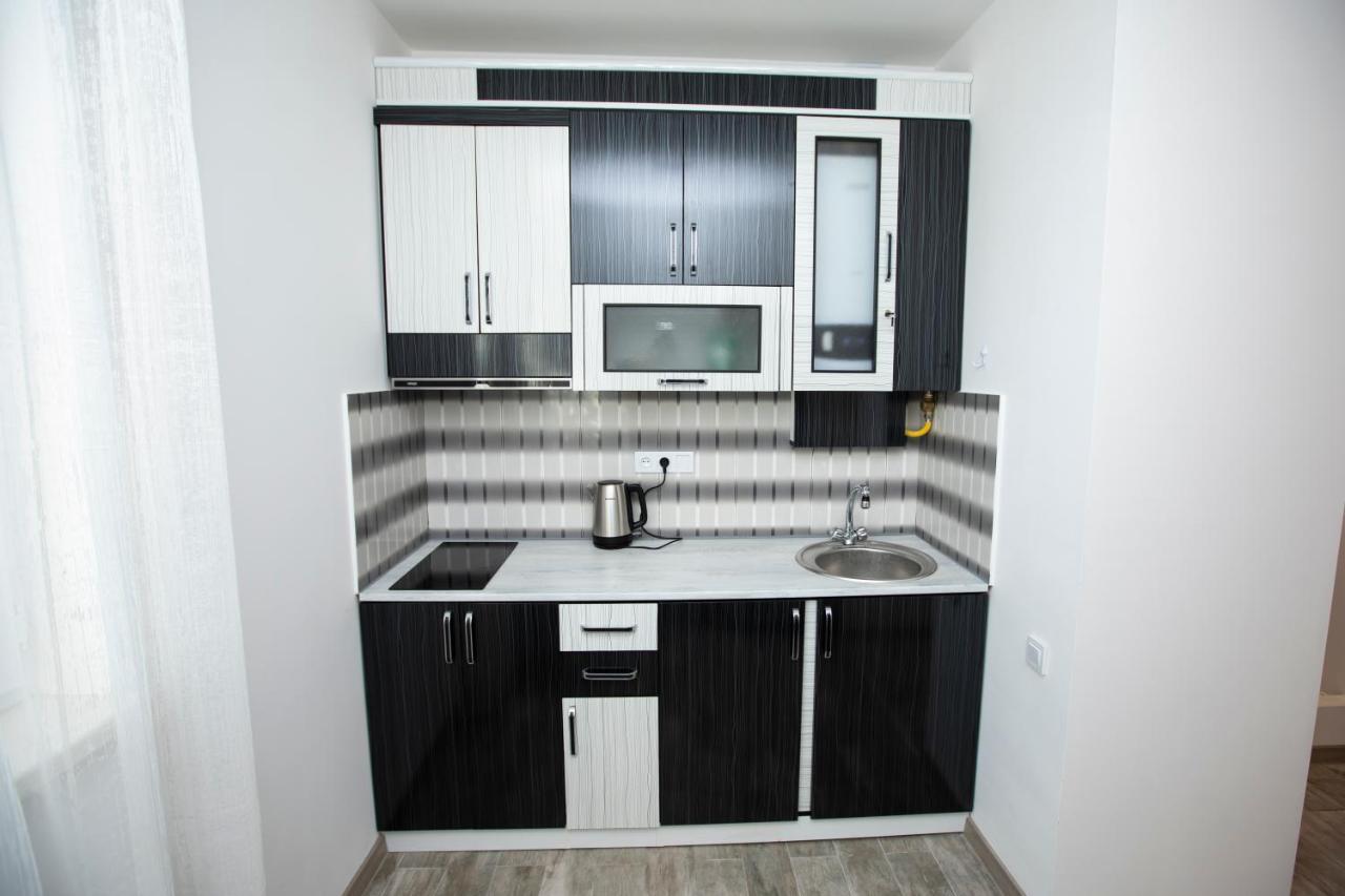 Modern Apartment In The Center With The View Of The Majestic Ararat エレバン エクステリア 写真
